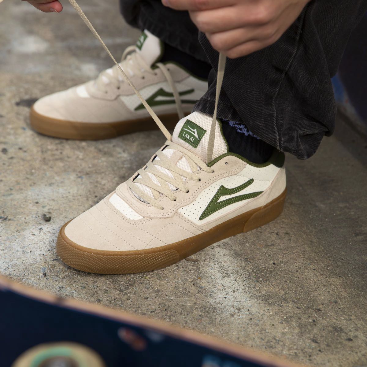 Cambridge - Cream Suede