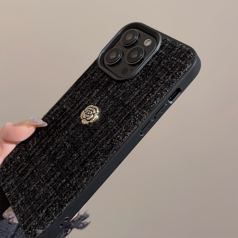 Woolen camellia Apple 16 mobile phone case 17promax autumn and winter 15 is suitable for iPhone13 Xiaoxiangfeng 11 generation