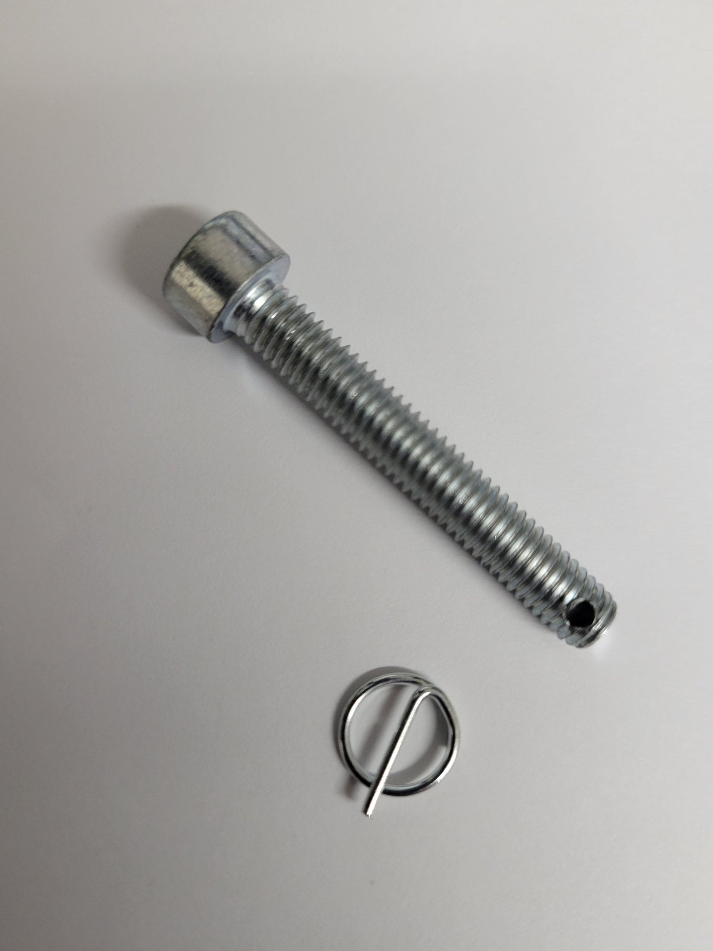 6mm x 40mm Drilled Shank Socket Head Cap Screw for Steering