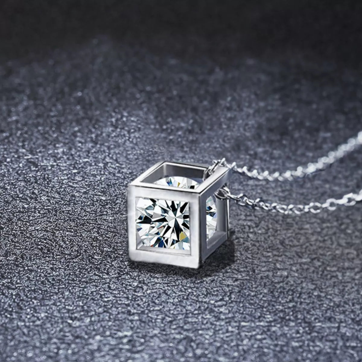 925 Sterling Silver Moissanite Pendant Necklace