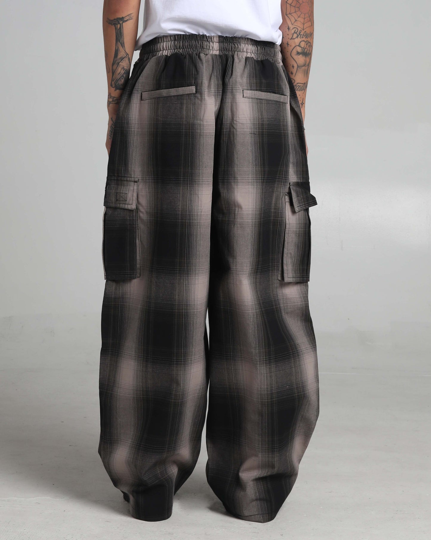 Balloon Plaid Cargo Pants