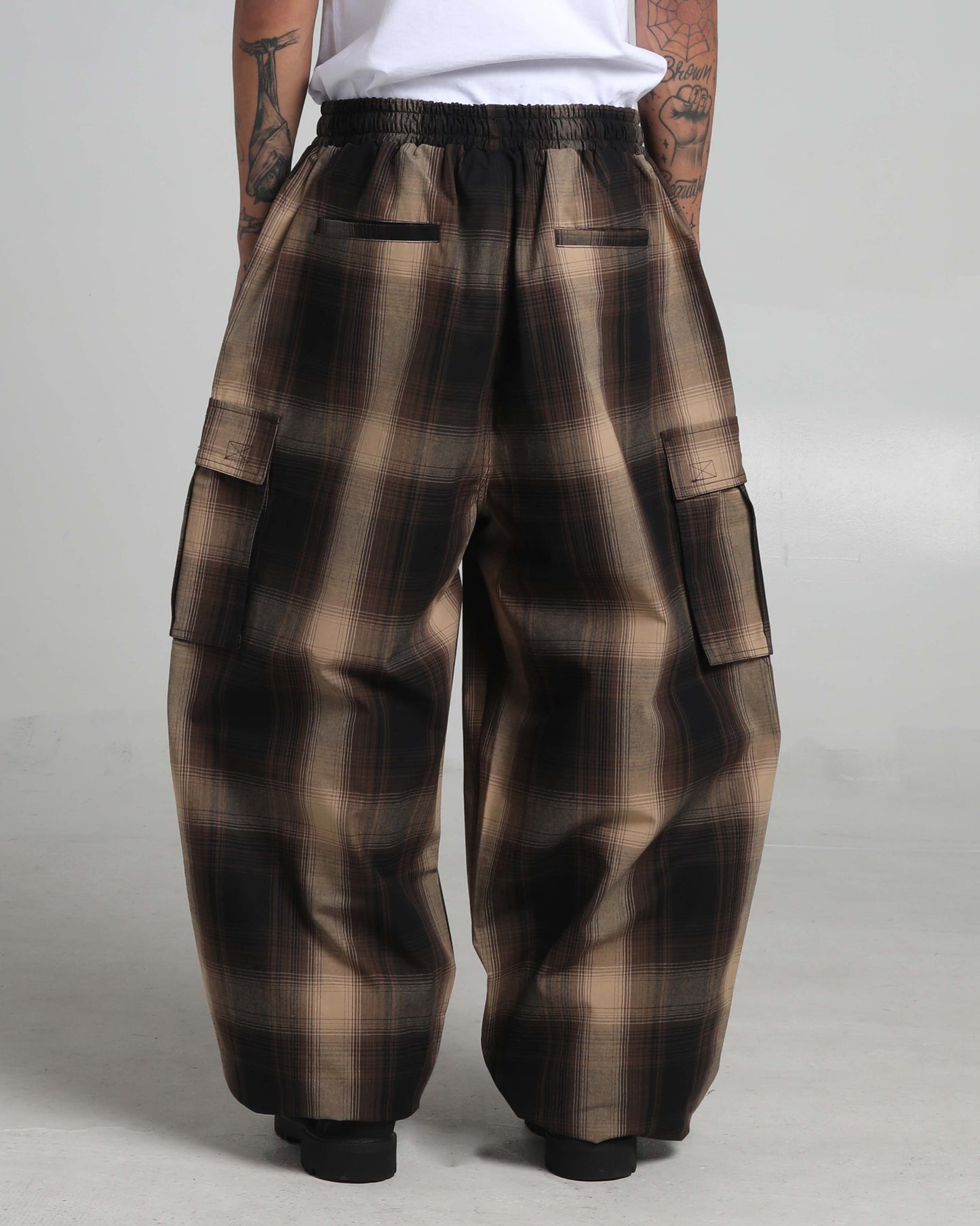Balloon Plaid Cargo Pants