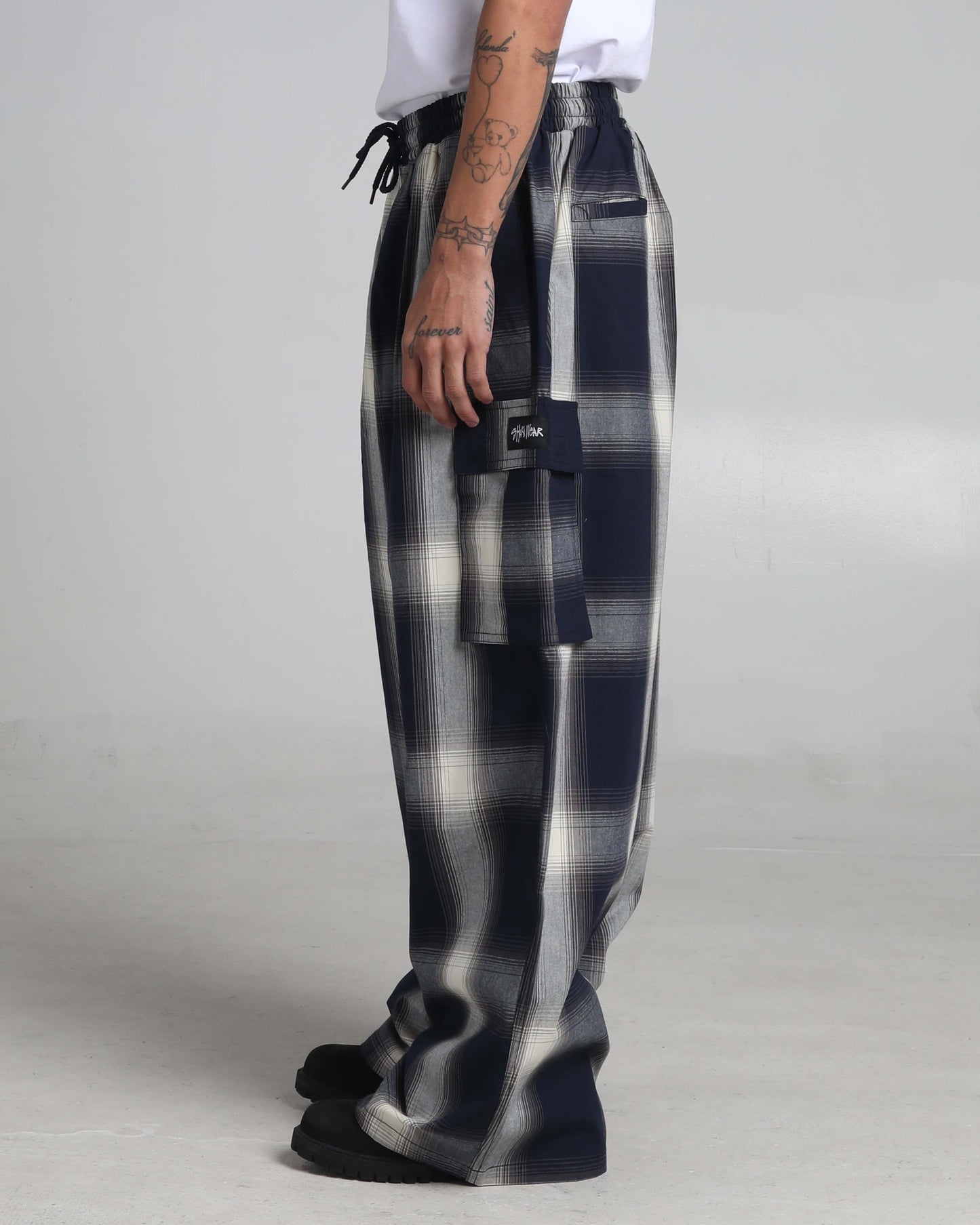 Balloon Plaid Cargo Pants
