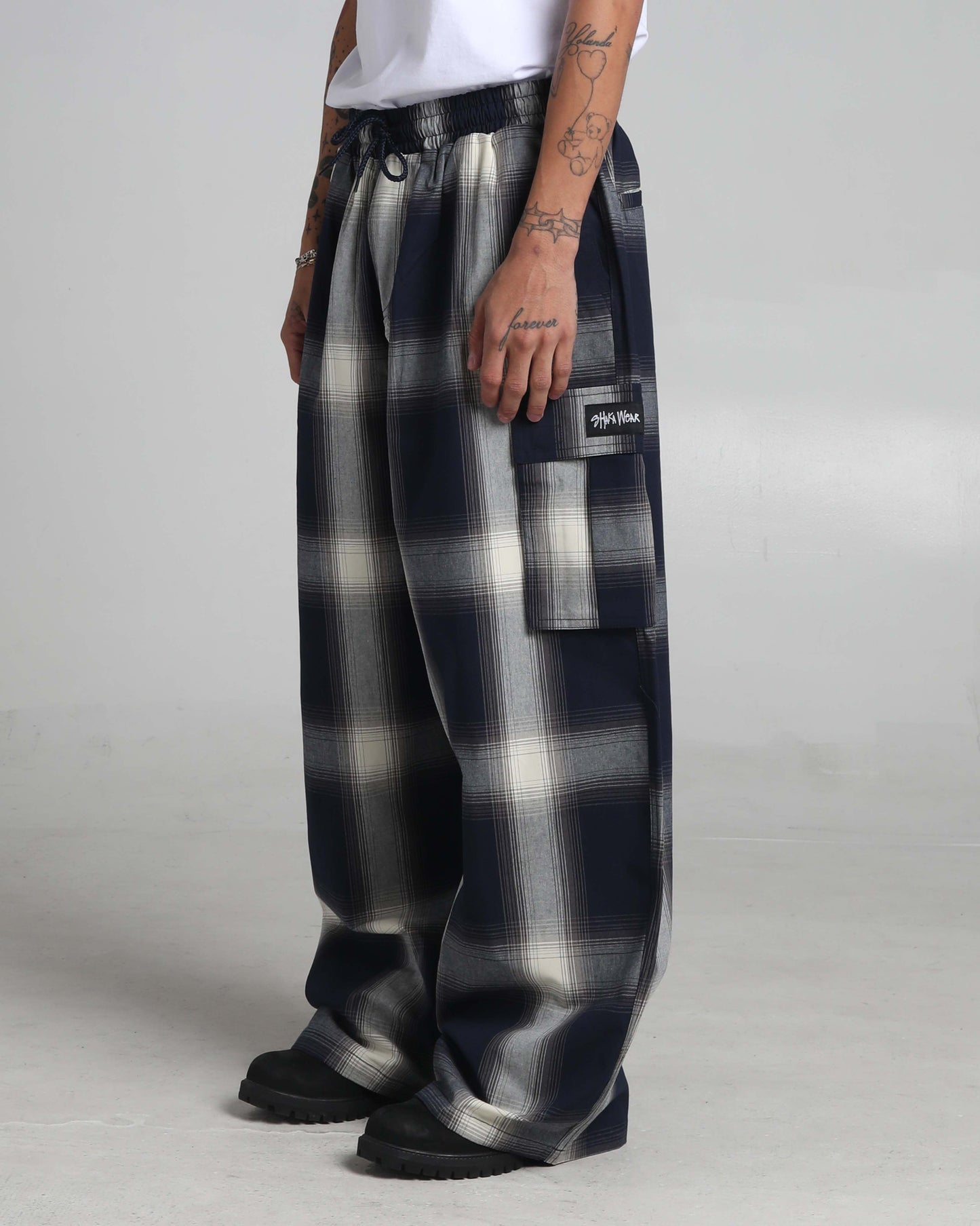 Balloon Plaid Cargo Pants