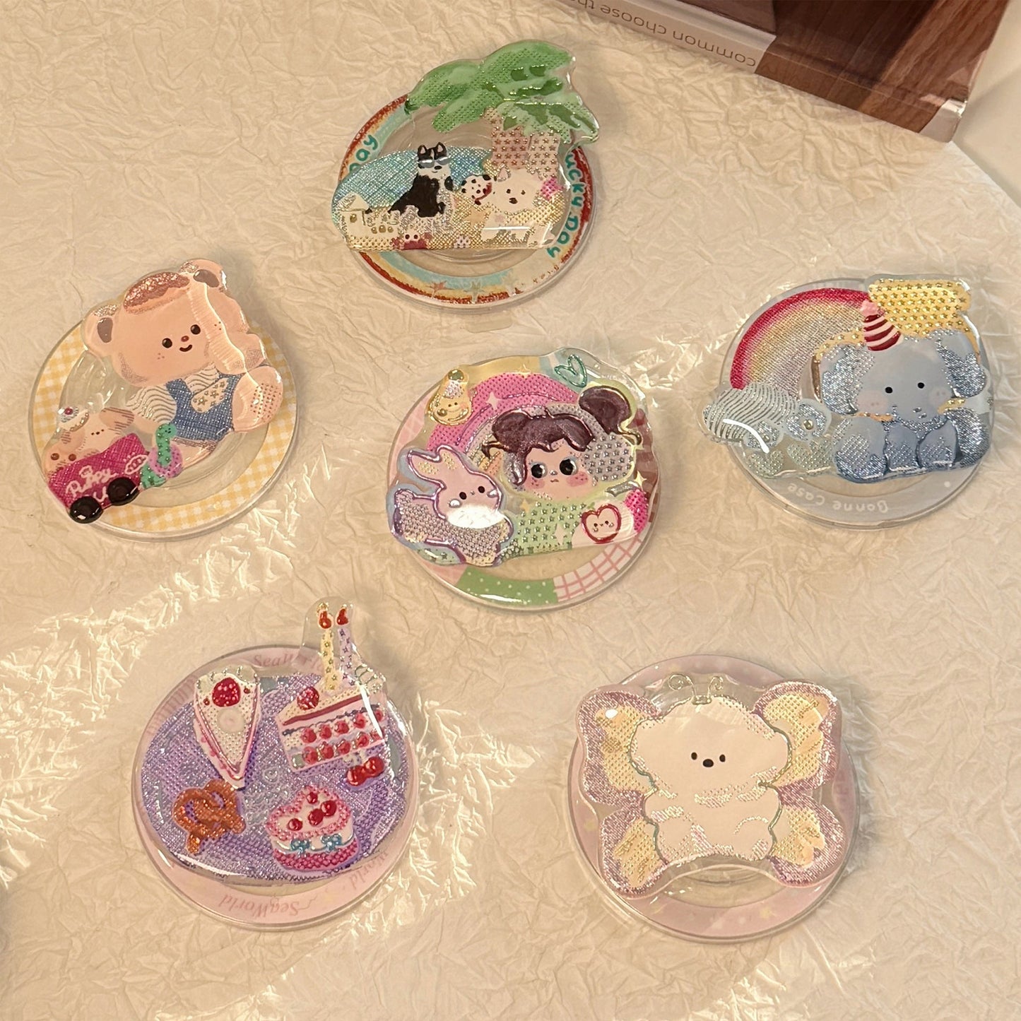 Gilt color illustration for Magsafe magnetic bracket personalized cartoon mobile phone airbag bracket telescopic portable