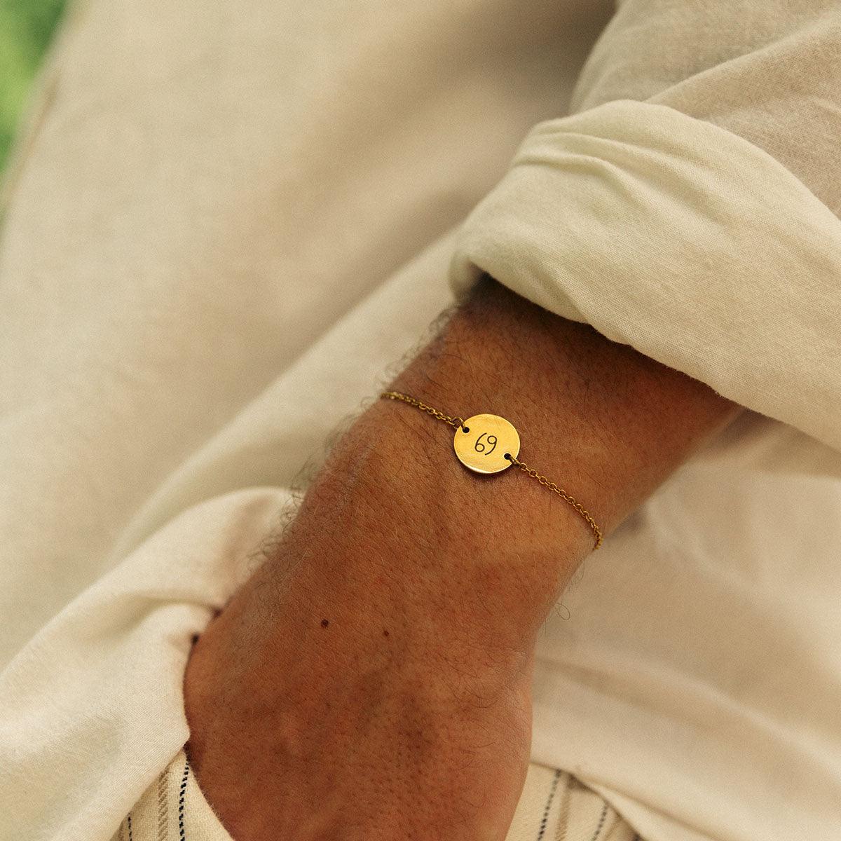 Elegant Zodiac Sign Coin Bracelet